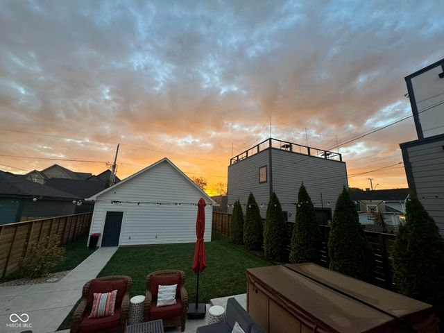 1715 Carrollton Avenue, Indianapolis, IN 46202