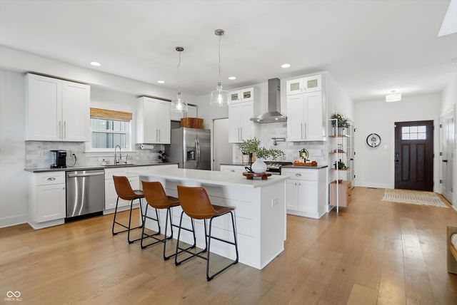 1715 Carrollton Avenue, Indianapolis, IN 46202