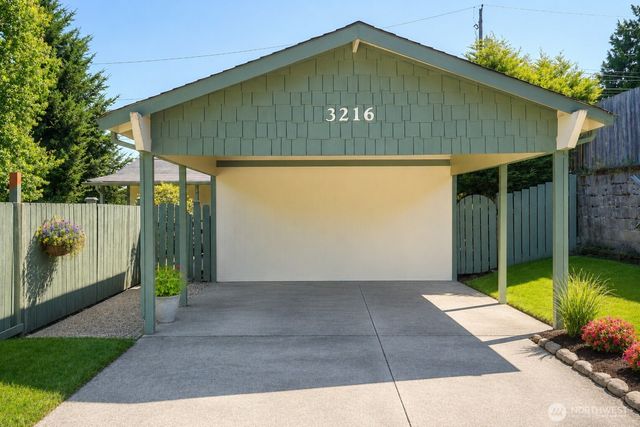 3216 S 15th Street, Tacoma, WA 98405
