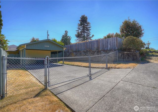 3216 S 15th Street, Tacoma, WA 98405