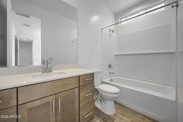 8306 E PRAIRIE Avenue, Mesa, AZ 85212