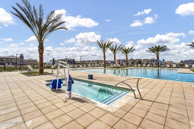 8306 E PRAIRIE Avenue, Mesa, AZ 85212