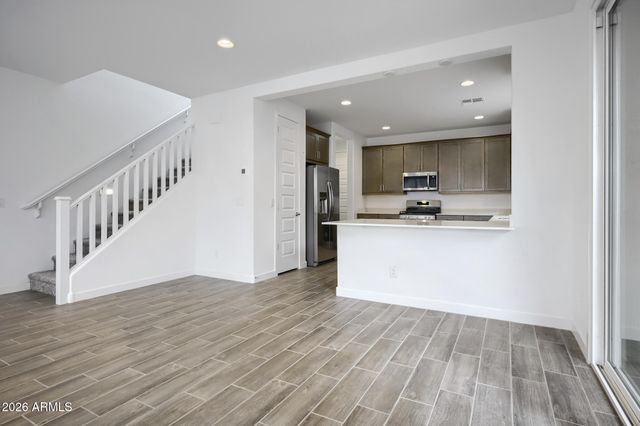 8306 E PRAIRIE Avenue, Mesa, AZ 85212