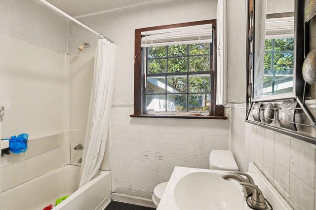 5516 Attaway Street, North Charleston, SC 29406