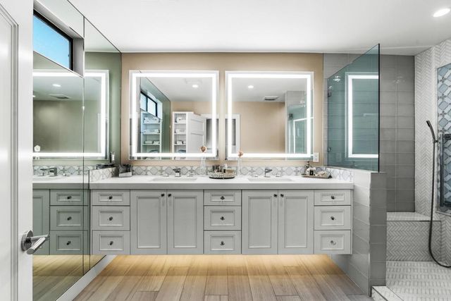 33 Medina Way, Rancho Mirage, CA 92270