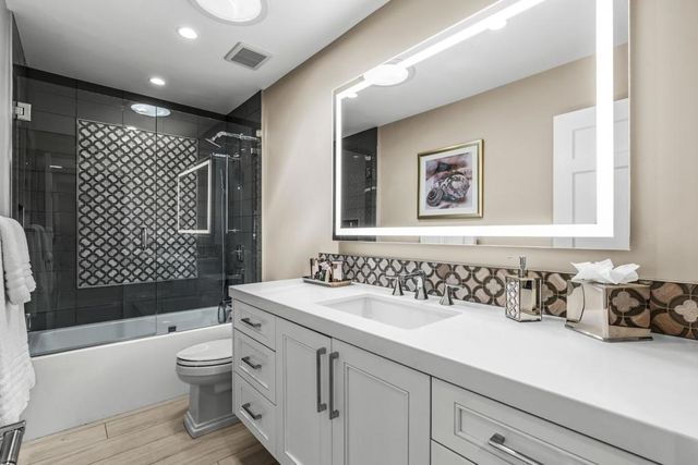 33 Medina Way, Rancho Mirage, CA 92270