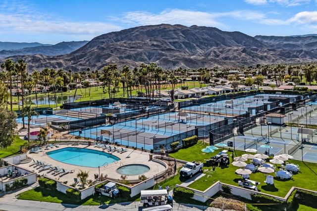 33 Medina Way, Rancho Mirage, CA 92270