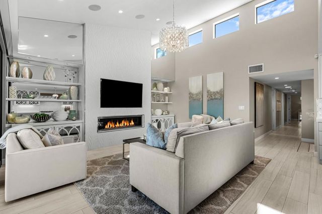 33 Medina Way, Rancho Mirage, CA 92270