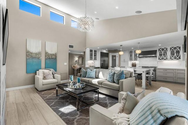 33 Medina Way, Rancho Mirage, CA 92270