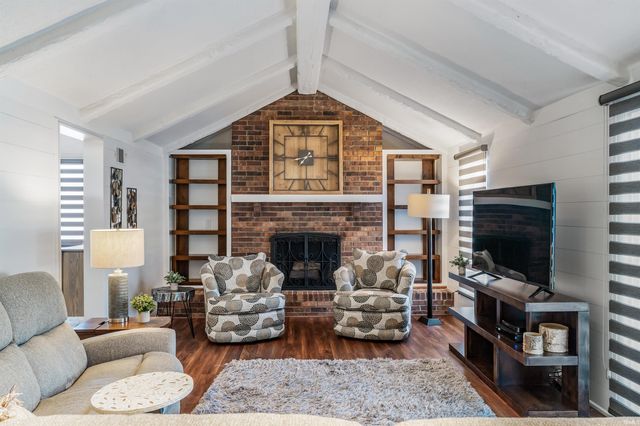 8109 Imperial Plaza Drive, Fort Wayne, IN 46835