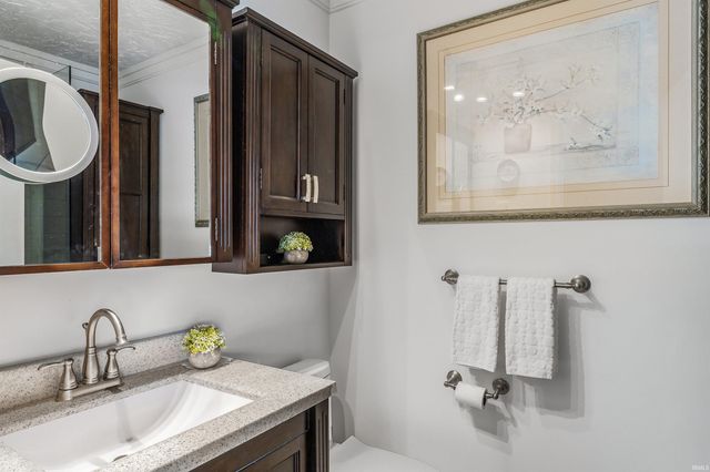 8109 Imperial Plaza Drive, Fort Wayne, IN 46835