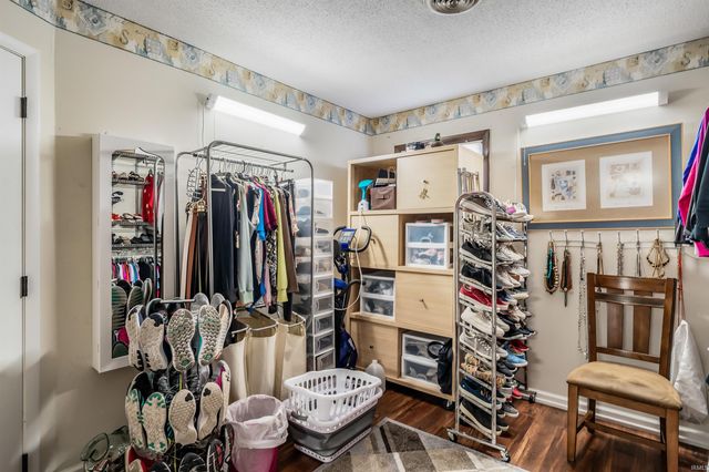 8109 Imperial Plaza Drive, Fort Wayne, IN 46835