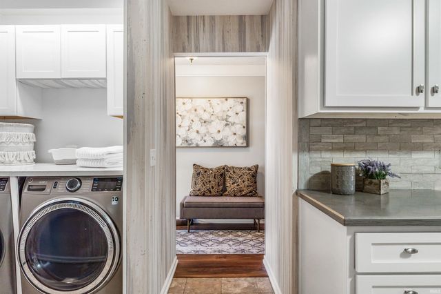 8109 Imperial Plaza Drive, Fort Wayne, IN 46835