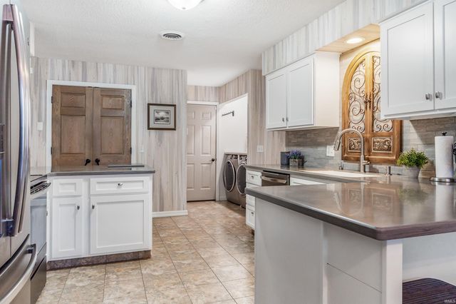 8109 Imperial Plaza Drive, Fort Wayne, IN 46835