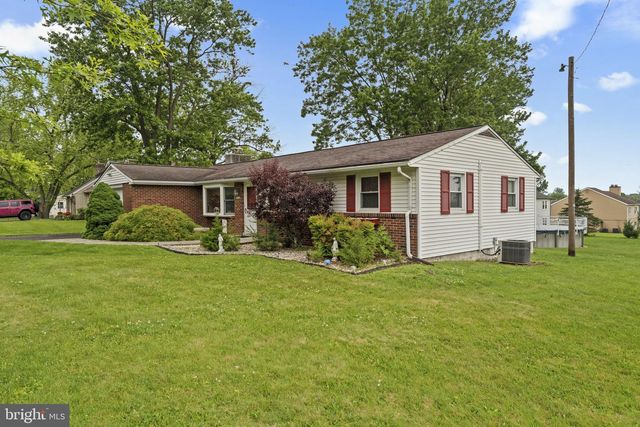 421 E RELIANCE RD, Telford, PA 18969