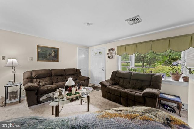 421 E RELIANCE RD, Telford, PA 18969