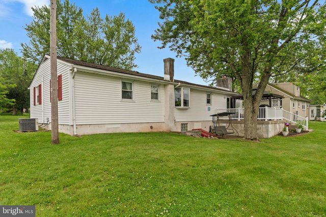 421 E RELIANCE RD, Telford, PA 18969