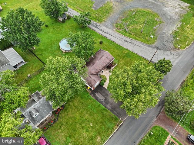 421 E RELIANCE RD, Telford, PA 18969