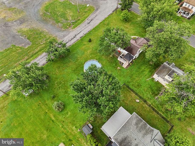 421 E RELIANCE RD, Telford, PA 18969