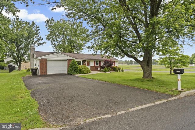 421 E RELIANCE RD, Telford, PA 18969