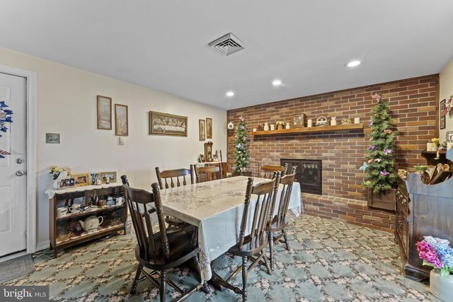 421 E RELIANCE RD, Telford, PA 18969