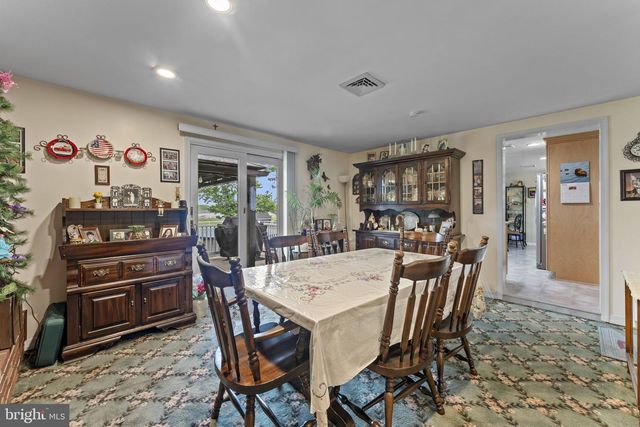 421 E RELIANCE RD, Telford, PA 18969