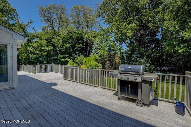 5 Ridge Hill Way, Holmdel, NJ 07733