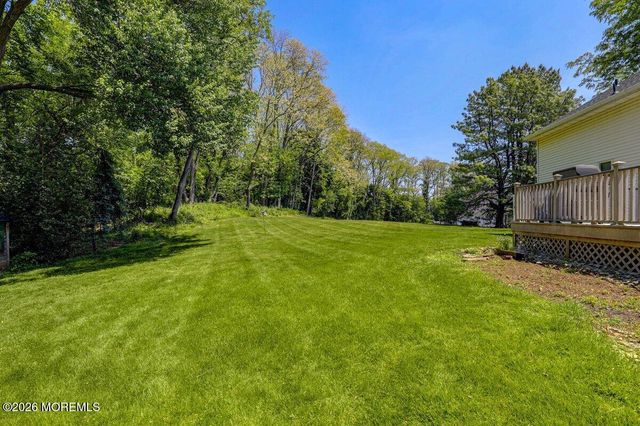 5 Ridge Hill Way, Holmdel, NJ 07733