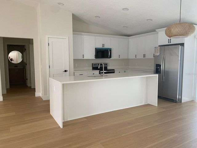 895 S CEDAR AVENUE, Orange City, FL 32763