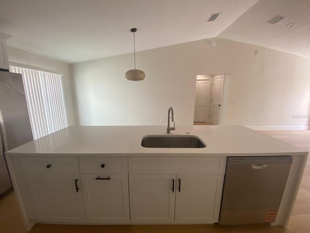 895 S CEDAR AVENUE, Orange City, FL 32763