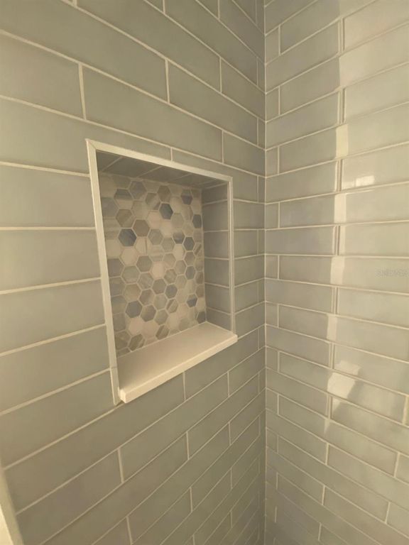 Image 14 of property listing at 895 S CEDAR AVENUE, Orange City, FL 32763