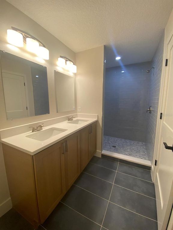 Image 17 of property listing at 895 S CEDAR AVENUE, Orange City, FL 32763