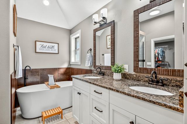 5350 S Tujunga Street, Springfield, MO 65810