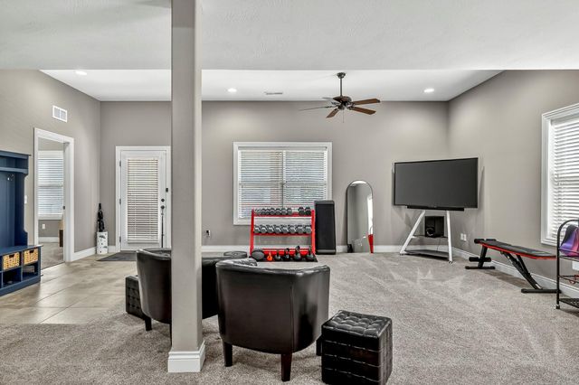 5350 S Tujunga Street, Springfield, MO 65810