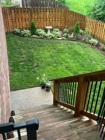 5350 S Tujunga Street, Springfield, MO 65810