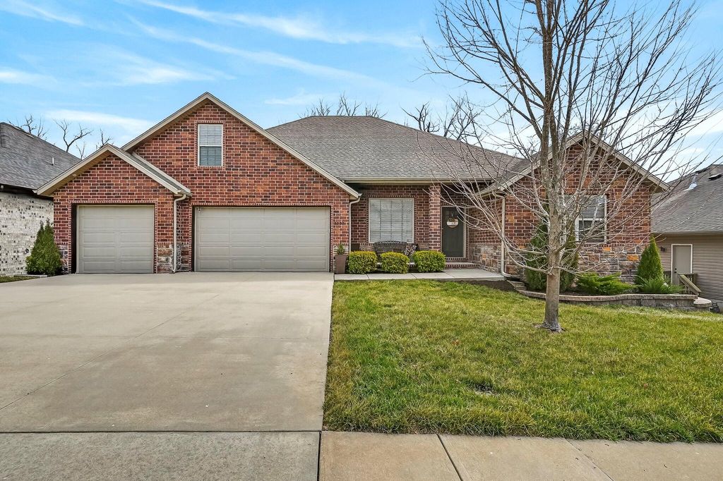 5350 S Tujunga Street, Springfield, MO 65810