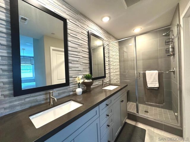 13085 Olympus Cir 2, Poway, CA 92064