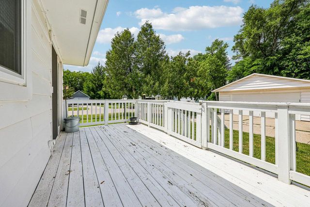 N1359 Moss DRIVE, Genoa City, WI 53128