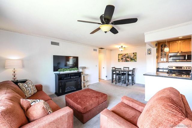 10333 Carefree Dr, Santee, CA 92071