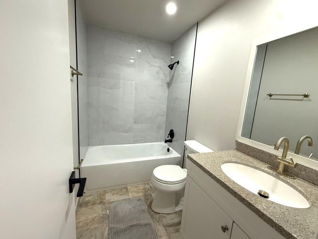 9793 Riverside Drive 59-4, Coral Springs, FL 33071