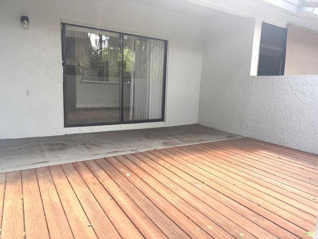 9793 Riverside Drive 59-4, Coral Springs, FL 33071