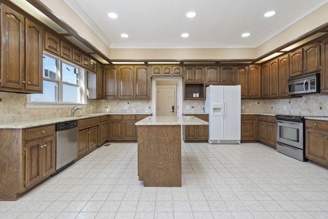 201 Vineyard Way, Lebanon, TN 37087