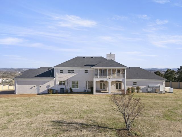 201 Vineyard Way, Lebanon, TN 37087