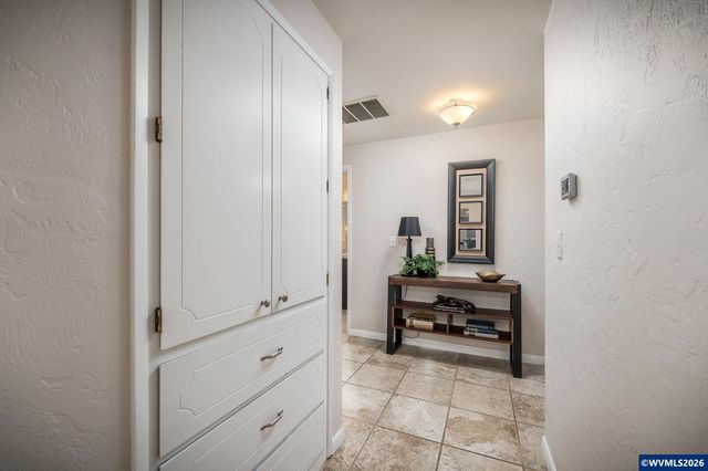 2005 Bloom Ln NW, Albany, OR 97321