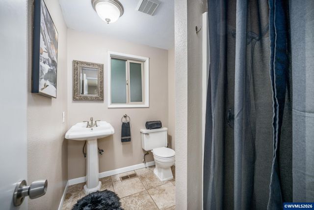 2005 Bloom Ln NW, Albany, OR 97321