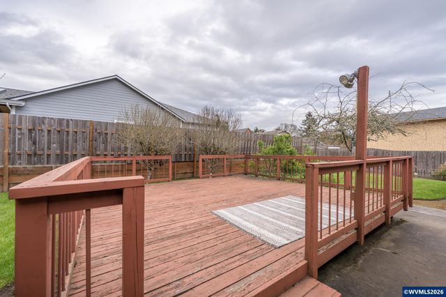 2005 Bloom Ln NW, Albany, OR 97321