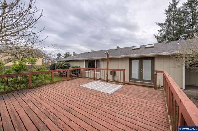 2005 Bloom Ln NW, Albany, OR 97321