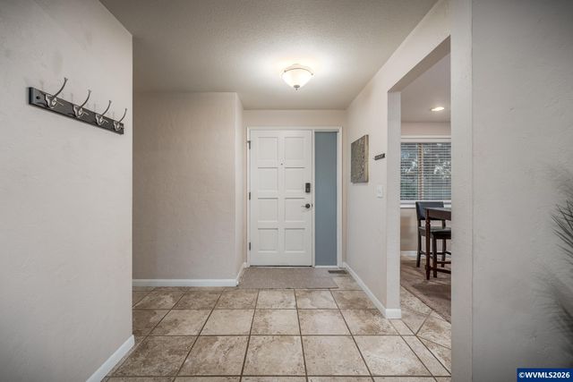 2005 Bloom Ln NW, Albany, OR 97321