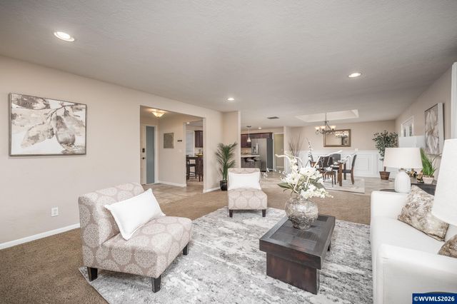 2005 Bloom Ln NW, Albany, OR 97321