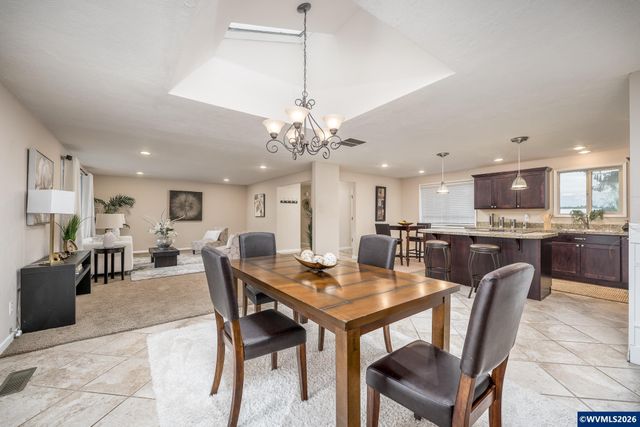 2005 Bloom Ln NW, Albany, OR 97321